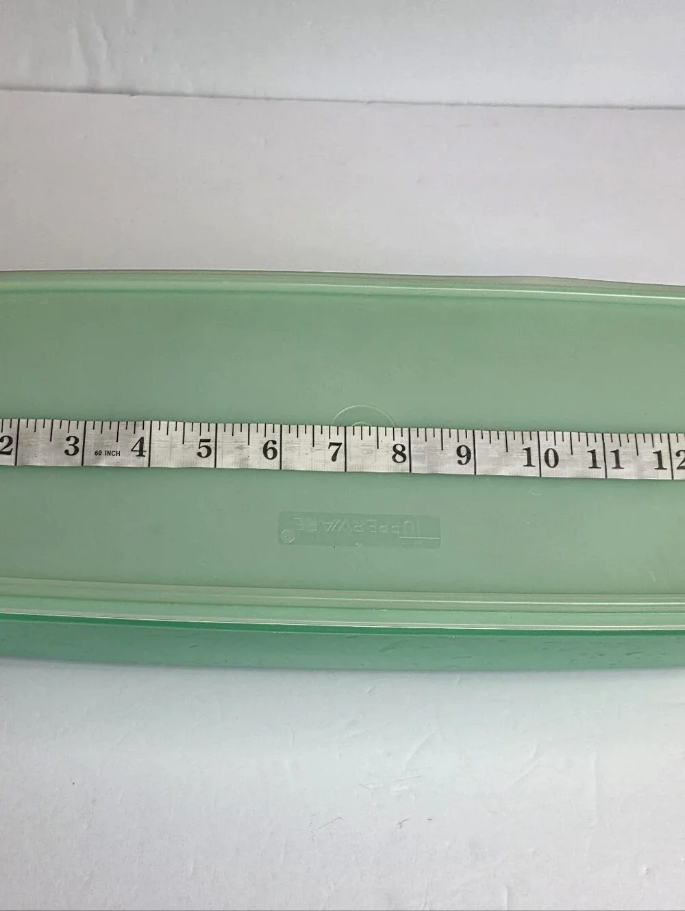Tupperware 782-6 Jadeite Green Vtg. Celery Refrigerator Keeper with Lid and Grid